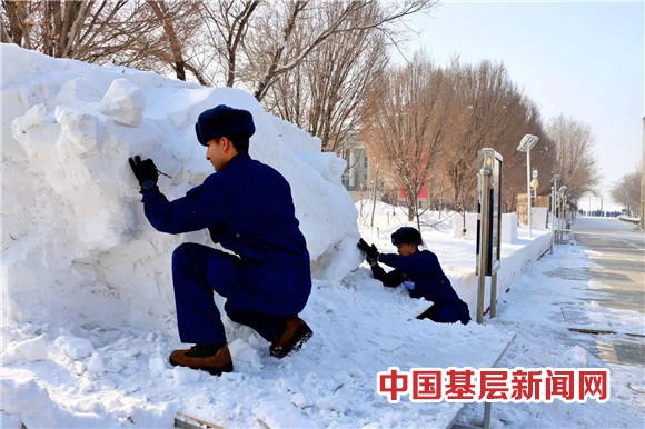 新消防员培训丨精美雪雕扮靓营区