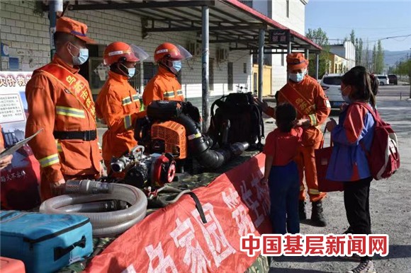 专项防火行动丨节日期间不松懈 宣传执勤来助力