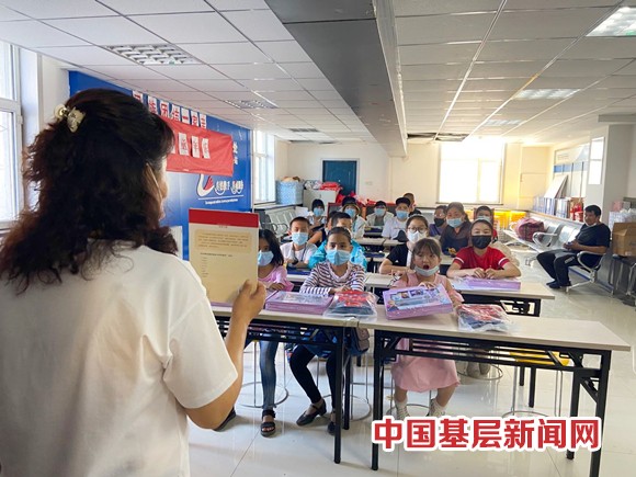 泰琇社区“访惠聚”工作队开展“六点半课堂”活动，呵护儿童成长