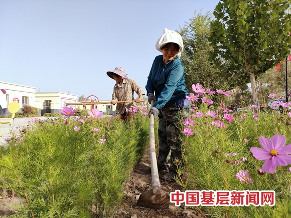 七团张灯结彩多种形式喜迎国庆