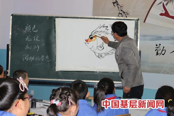 木垒县第三小学“三融合”推动铸牢中华民族共同体意识在校园生根发芽  