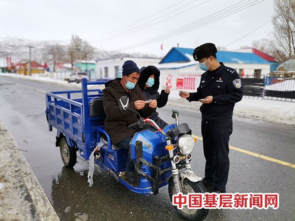 宣传边境法律法规 筑牢护边守法防线