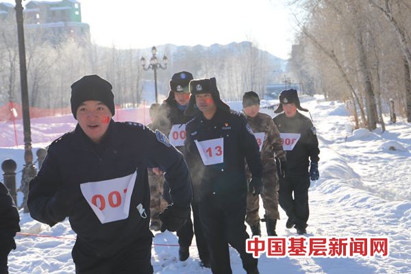 新疆阿勒泰：喜迎元旦健身跑