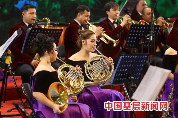 新疆洛浦：举办2023年新春音乐晚会